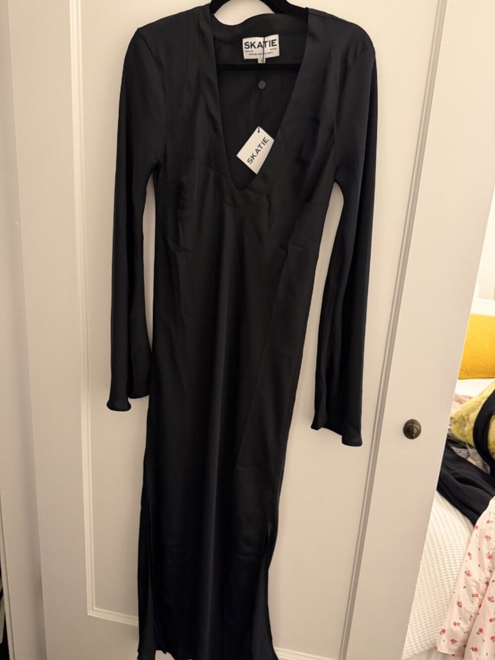 Skatie Venice Black Long Sleeve Deep V-Neck Dress S NWT
